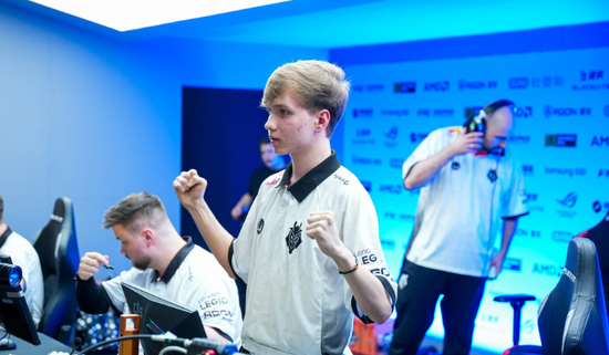 LPL 夏季分赛第5周第2天： CRISP 对阵 MISSING ， Rare Atom 对阵 ThunderTalk Gaming 。